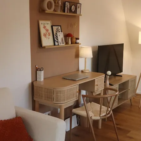 Gemuetliches Boho In Der Altstadt Kronbergs Apartment